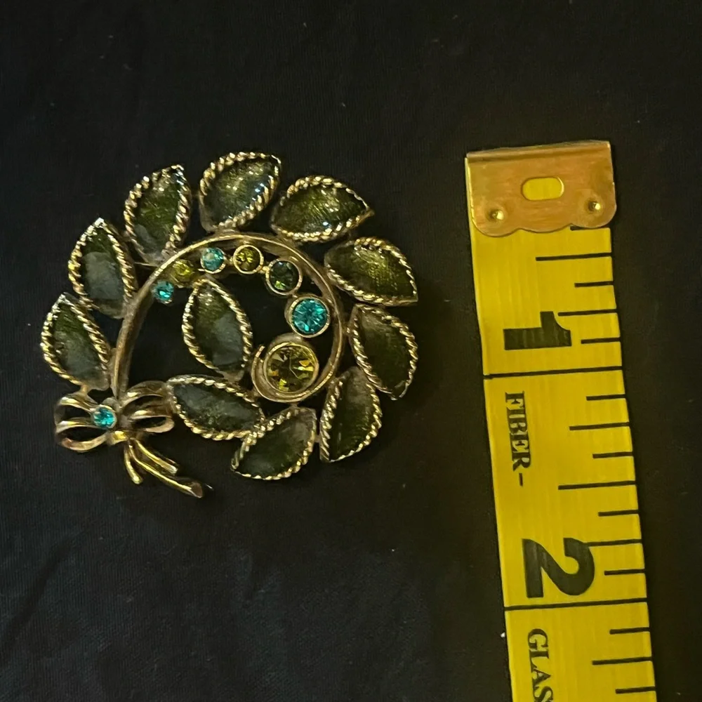 Vintage Style Gold and Green Leaf Brooch Enamel